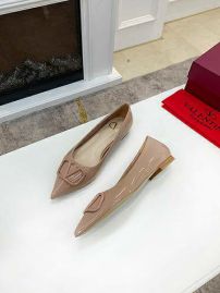 Picture of Valentino Shoes Women _SKUfw109897634fw